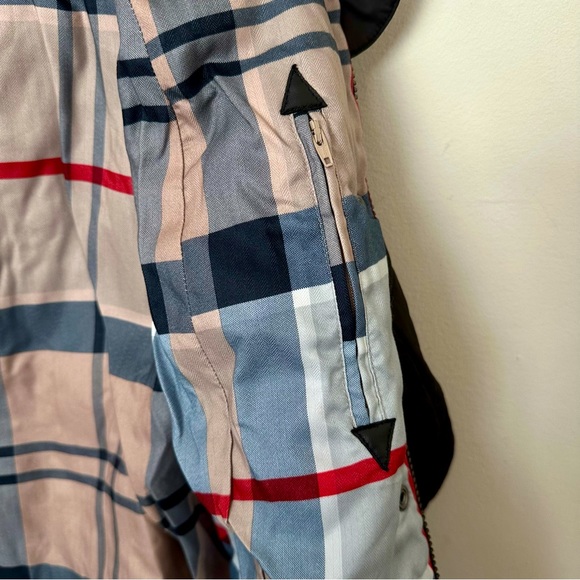 NWTs Barbour Womens Millfire Quilted Hooded Jacket. Black/Tartan. Size 4 - Picture 9 of 11